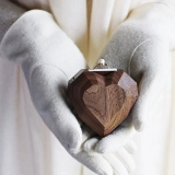 自定义刻字木质爱心旋转戒指盒-二氧化碳激光雕刻-木色 (3) 自定义刻字木质爱心旋转戒指盒-二氧化碳激光雕刻-木色 (3)